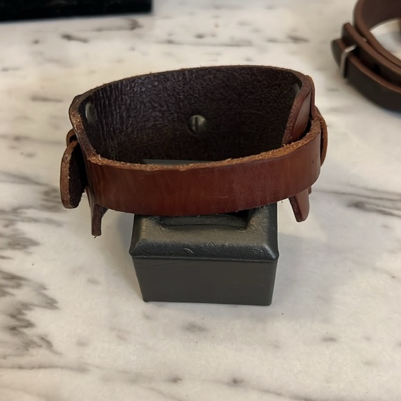 Men Leather Cuffs and USB Charging Cord Bracelet - Picture 3 of 11